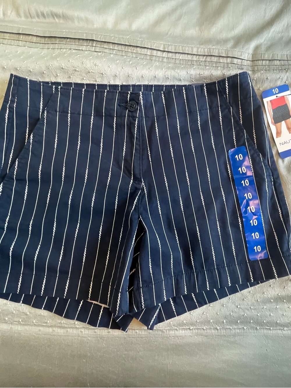 NWT Nautica Navy Pinstripe Women's Deck Short Mid-Rise size 10